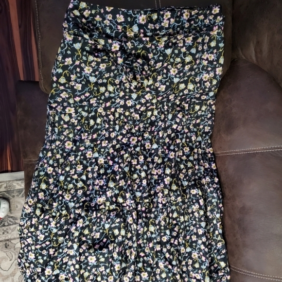 Women's Floral Print Tiered a-Line Maxi Skirt - Picture 2 of 4